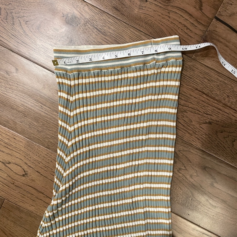 Club Monaco Assymmetrical Striped Ribbed Skirt, XS/TP - Picture 9 of 9